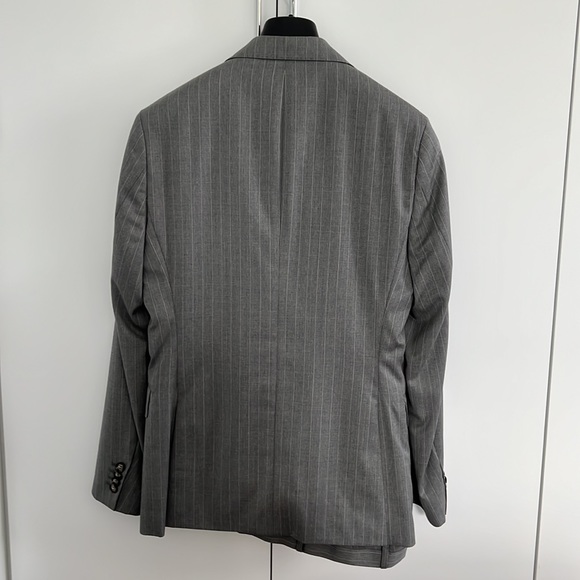 Tiger of Sweden Suit Size 36R - Picture 4 of 4